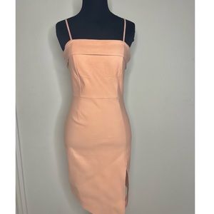 Prom ? Graduation? Dinner? Party? This is your dress